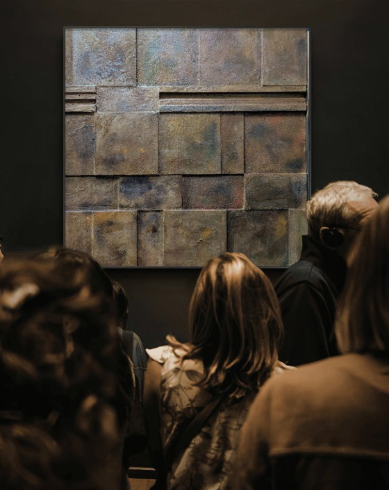 Image 1 of The Wall, oggetto da parete in rilievo minimalista