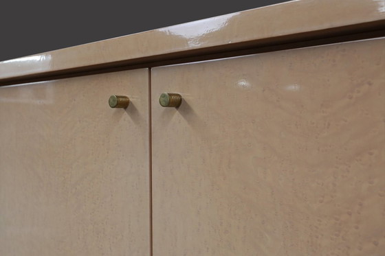 Image 1 of Credenza in legno di radica laccata avorio di Jean Claude Dresse, anni '70