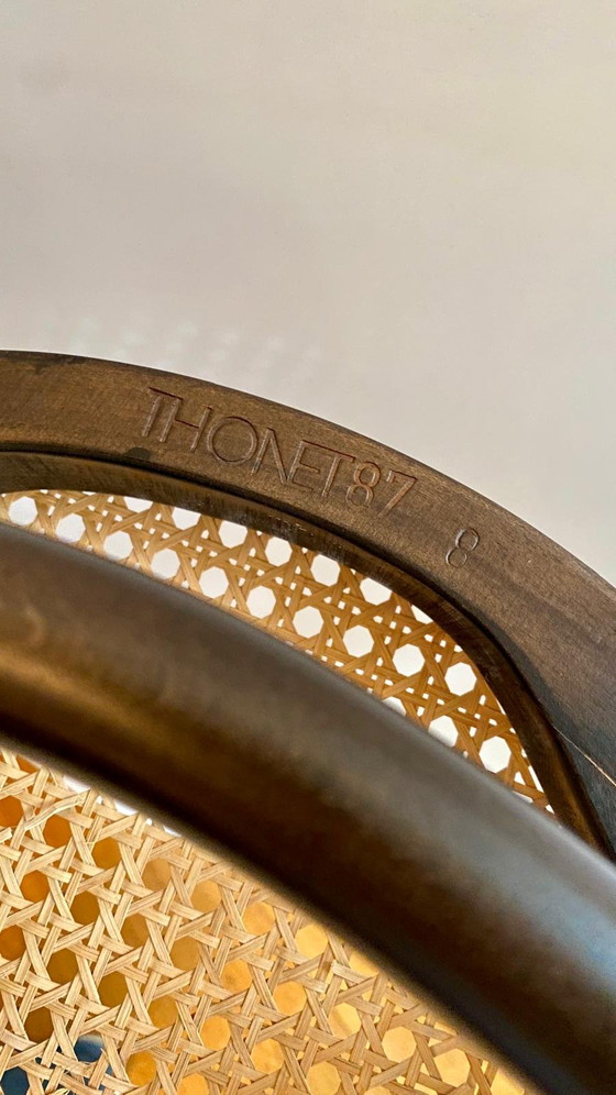 Splendido set di 2 sedie a dondolo vintage Thonet (1987) – Condizioni eccellenti – Wood, Rattan (photo 9 of 11)