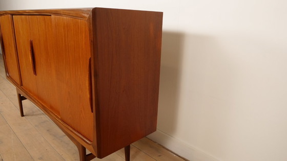 Image 1 of Credenza alta vintage | Johannes Andersen | Design danese | Teak