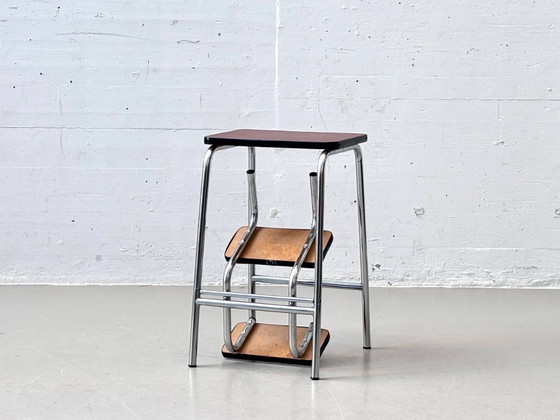 Image 1 of Tabouret vintage avec revêtement en similicuir marron et structure chromée