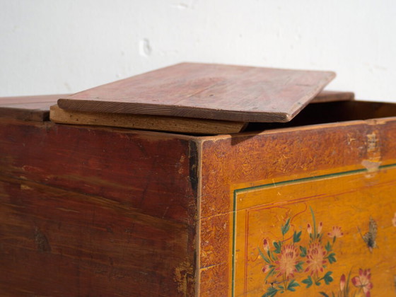 Antique Chinese trunk with original paint – China, circa 1900 – Storage cabinet, Metal (photo 22 of 40)