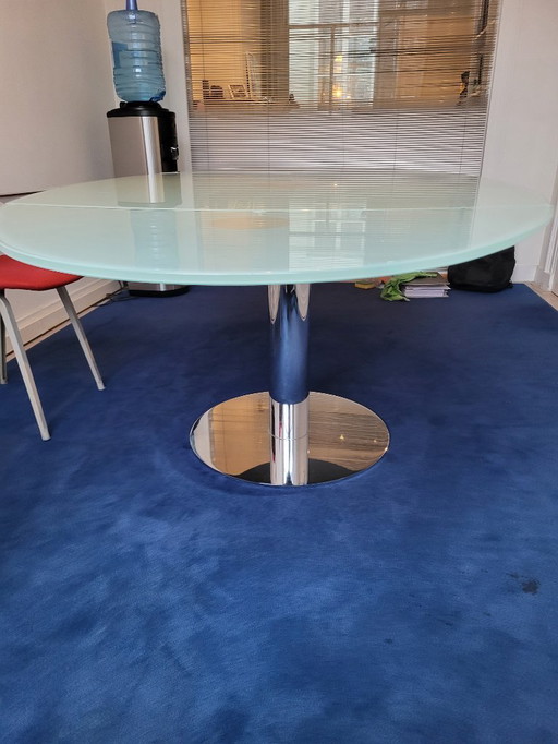 magnifique table pliante ovale avec pied en acier inoxydable