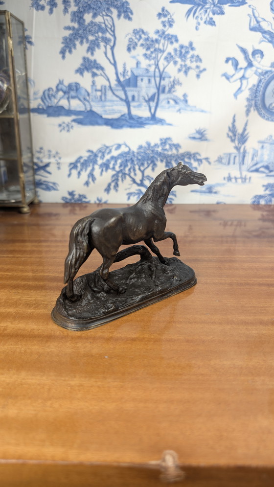 Image 1 of Jules Moigniez (1835-1894) Cheval en Bronze courant à la souche épreuve signé sur la terrasse XIXème