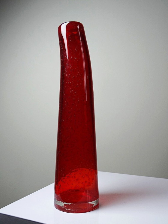 Image 1 of Vaas van rood, geblazen glas met bubbels in Murano-stijl, vintage jaren 1980-1990.