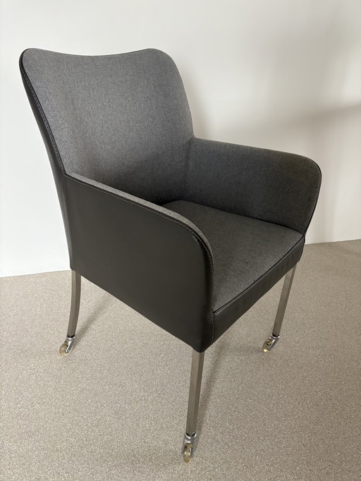 Bert Plantagie dining table chairs