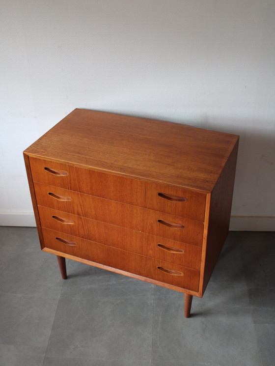 Image 1 of Vintage Danish chest of drawers in teak by Ølholm Møbelfabrik 