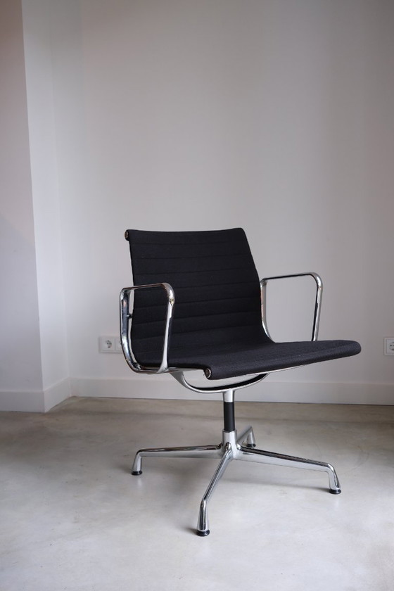 Image 1 of 4x Vitra Eames EA108 – Negro Hopsak / Cromo – 2006