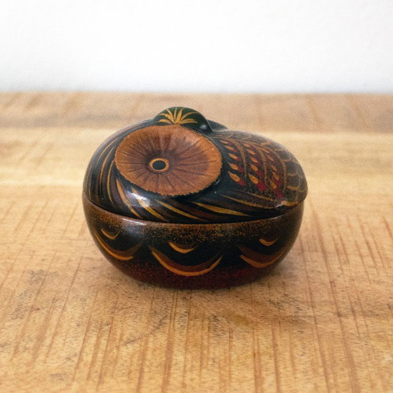 Image 1 of Keramik-Eulenbox: kleine, handbemalte Box mit Vogelmotiv