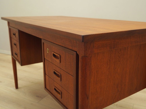 Image 1 of Escritorio de teca, diseño danés, años 70, producción: Dinamarca
