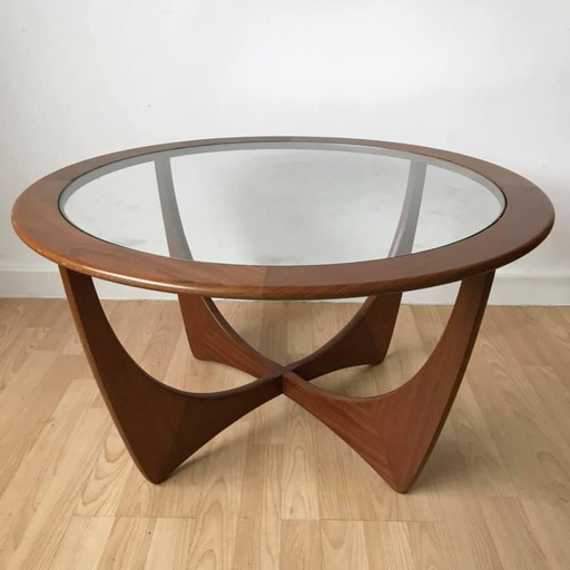 Teak- & Glas-Couchtisch von Victor Wilkins für G-Plan, 1960er Jahre