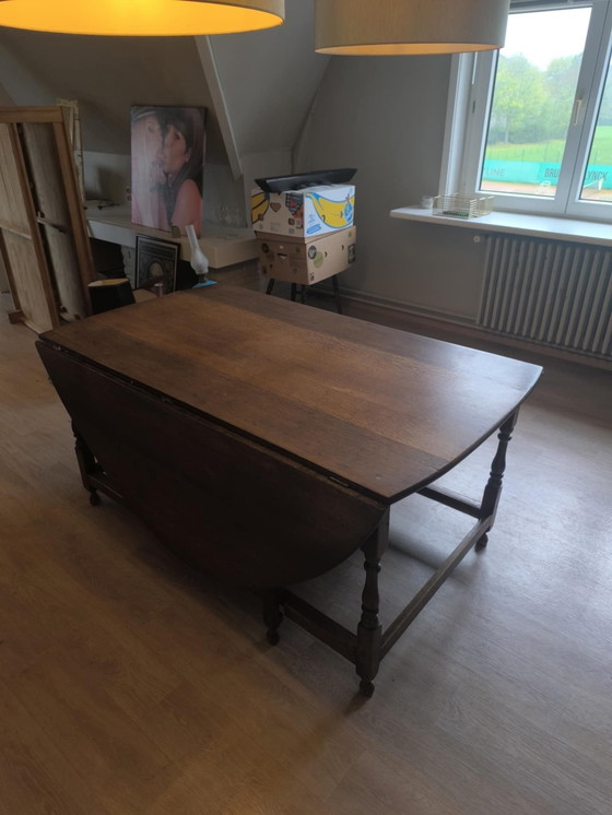 Image 1 of 6x Windsor Wheelback Stoelen Met Gerestaureerde Bijpassende Tafel