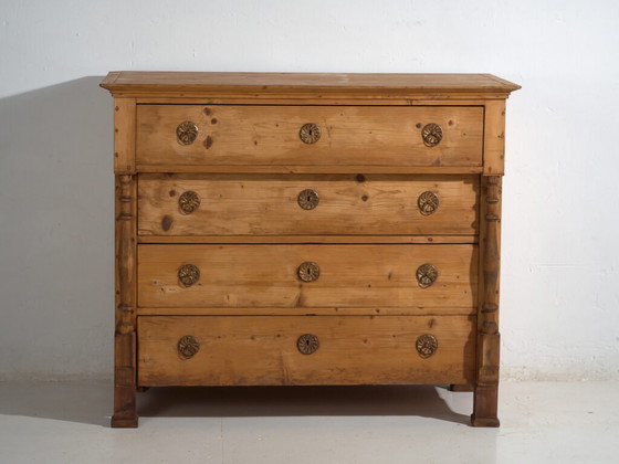 Antique solid pine chest of drawers – Rustic European dresser – circa 1900 – Metal (photo 31 of 40)