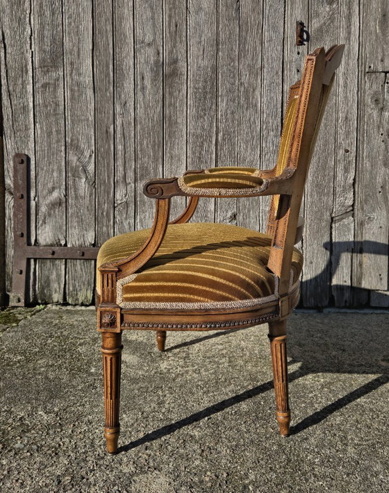 Image 1 of Zwei französische antike Sessel – Massivholz-Loungesessel – Stil Claude Sené – Louis XVI. – Ende des 20. Jahrhunderts