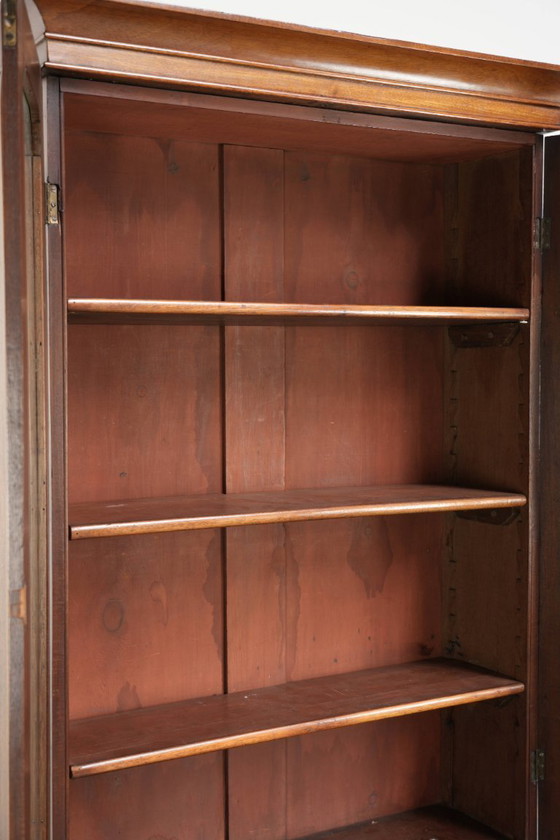 Elegante librería/vitrina inglesa antigua del siglo XIX, con llave en funcionamiento. – Wood (photo 8 of 11)