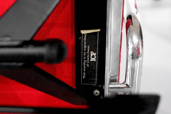 Image 1 of Conjunto de sillones EA 117 de Charles Ray Eames para ICF USA 1969.