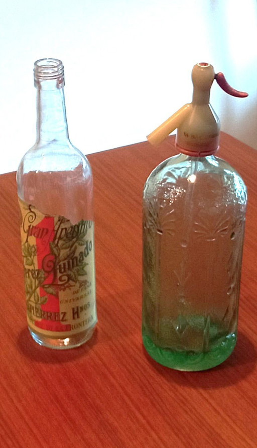 siphon et bouteille ancienne