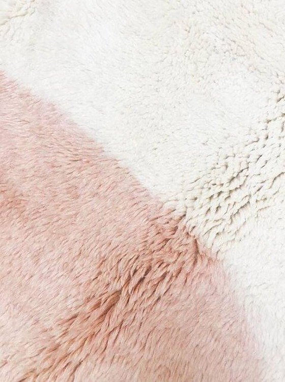 Image 1 of Traditioneller Wollteppich