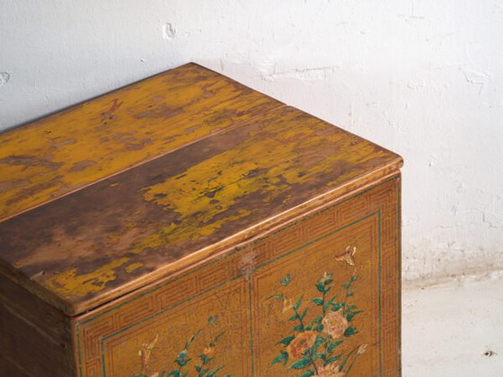 Baúl antiguo pintado en madera de pino – China, circa 1900 – Armarios de almacenamiento (photo 17 of 40)