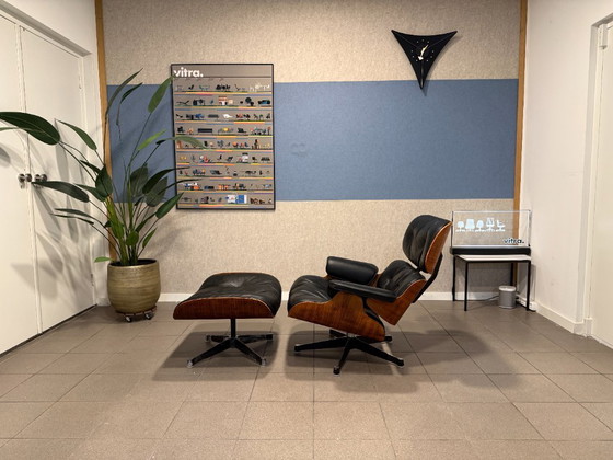 Image 1 of Herman Miller / Contura | Charles & Ray Eames | Lounge Chair & Ottoman | Rosewood & Black Leather | 1x Set