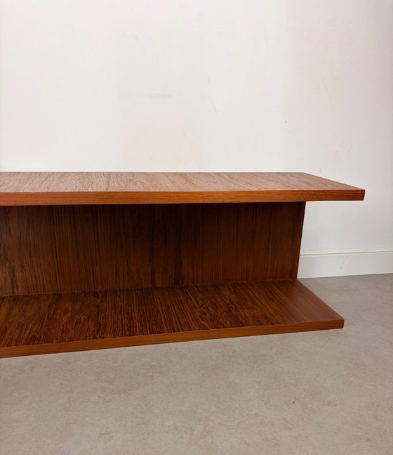 Image 1 of Teak wandplank, Wilhelm Renz stijl, zwevende plank, u plank