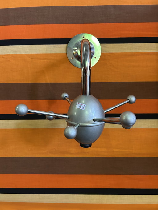 Perchero de pared vintage cromado de los años 70