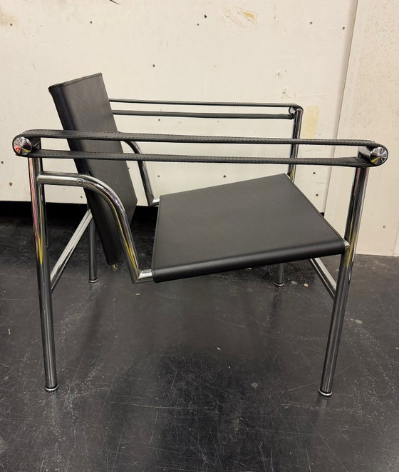 Image 1 of Cassina - Le Corbusier - Poltrona - LC1