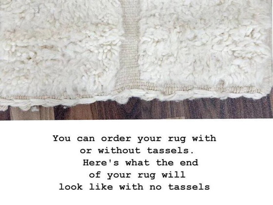Moroccan Wool Rug Unique Design 250cm x 200cm – Rugs & carpets (photo 3 of 5)