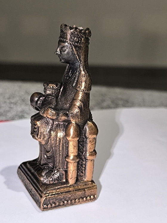 Vierge Noire de Montserrat, Sculptures, Métal (photo 3 sur 10)