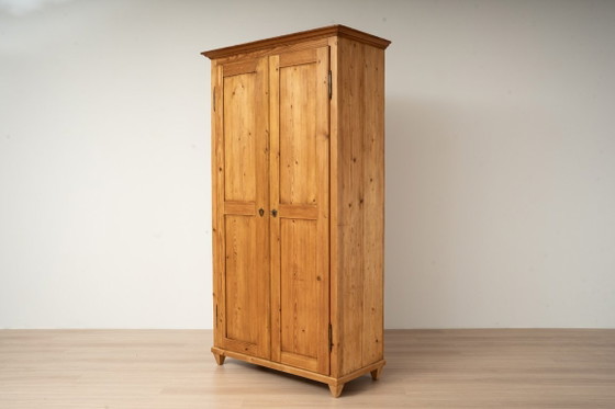 Armadio antico tedesco in pino con appendiabiti e ripiano, fine XIX secolo, Legno, Beige (foto 4 di 16)
