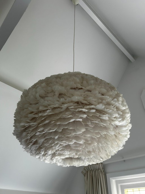 White feather pendant lamp