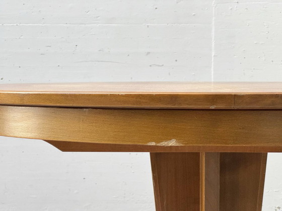 Image 1 of Extendable round table made of walnut wood, 1960s