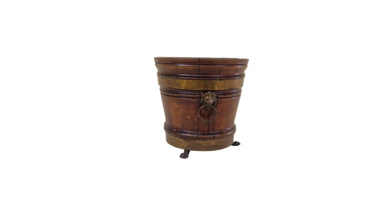 Image 1 of Jardinera antigua de caoba | Maceta con anillo de león victoriano de latón, hacia 1850