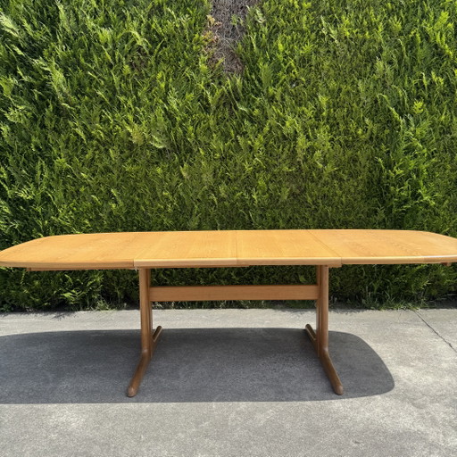 Mesa de comedor escandinava de roble - extensible