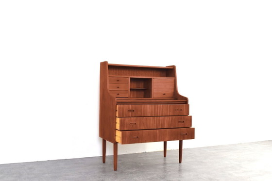 Mid-Century dänischer Teakholz Schreibtisch, 1960er Jahre., Braun, Mid Century Modern (Foto 10 von 15)