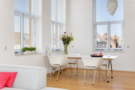 Image 1 of 4x Sillas Vitra Tom Vac para interior o exterior