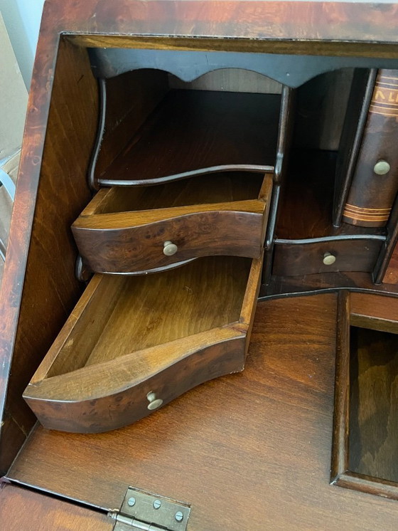 Image 1 of Secretaire.