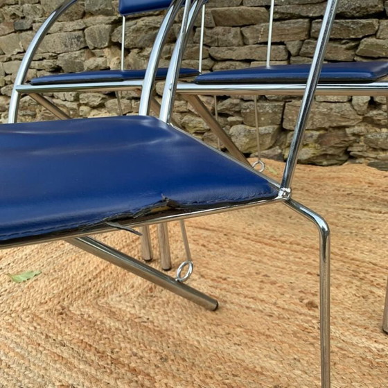 Image 1 of Set van 4 vintage stoelen in blauw imitatieleer en verchroomd metaal