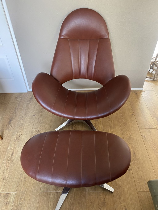 Vintage swivel armchair Enrico Walles for Romefa 1960