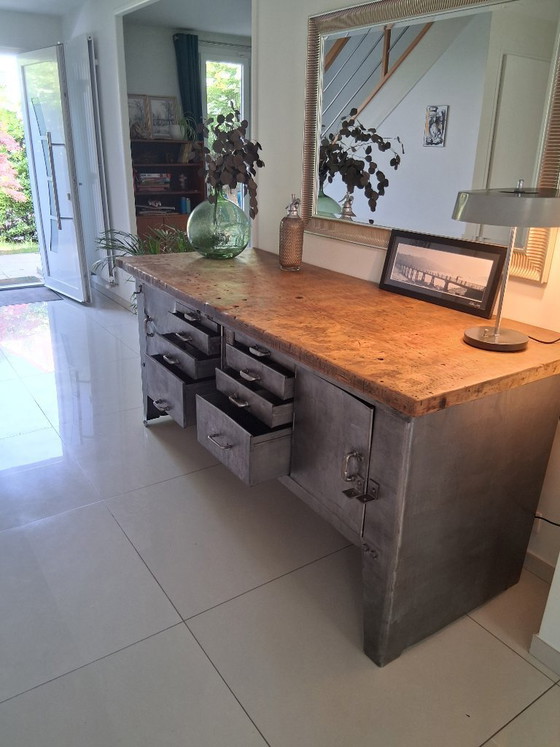 Image 1 of Authentieke Biguet werkbank