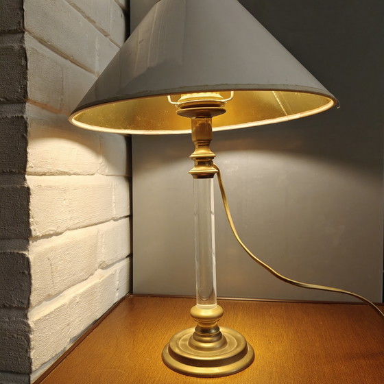 Lampada da tavolo a colonna vintage in ottone e lucite – Stile Hollywood Regency – Lampade da tavolo, Other (photo 2 of 7)
