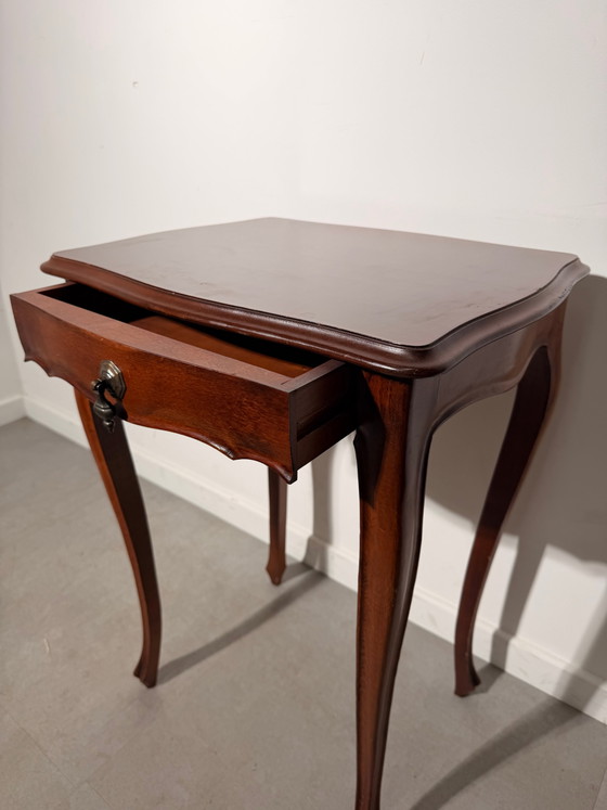 Table d'appoint ancienne avec tiroir – Tables d'appoint (photo 4 of 4)
