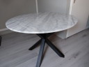 Design eettafel rond marmer blad 110cm | zwart onderstel