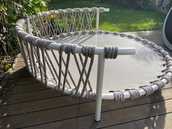 Image 1 of Sofá exclusivo para terraza: el Lovebed de P. Urquiola para Cassina.