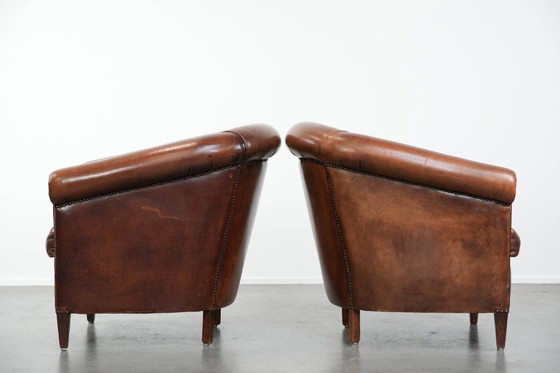 Image 1 of 2 x Fauteuil club intemporel en peau de mouton