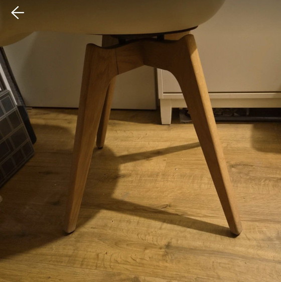 Hauge table à manger blanche chaises cadre en bois – BoConcept, Chaises de salle à manger, Plastic, Wood (photo 5 of 8)