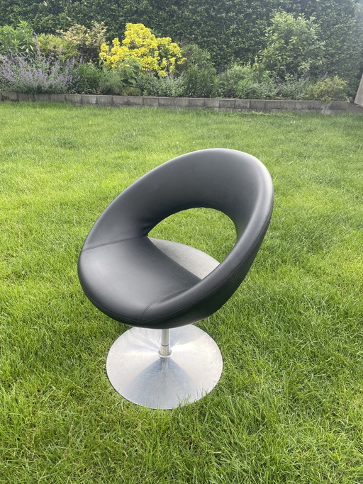 Artifort Nina chair. Rare