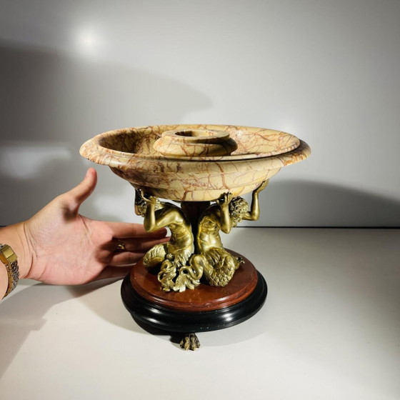 Centrotavola in bronzo dorato e marmo con Tritoni Dei dei Mari, XIX secolo – Accessori da tavola, Bronze (photo 3 of 13)