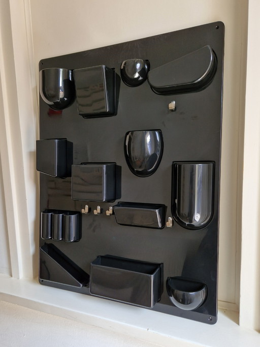 Wall shelf storage with compartments design