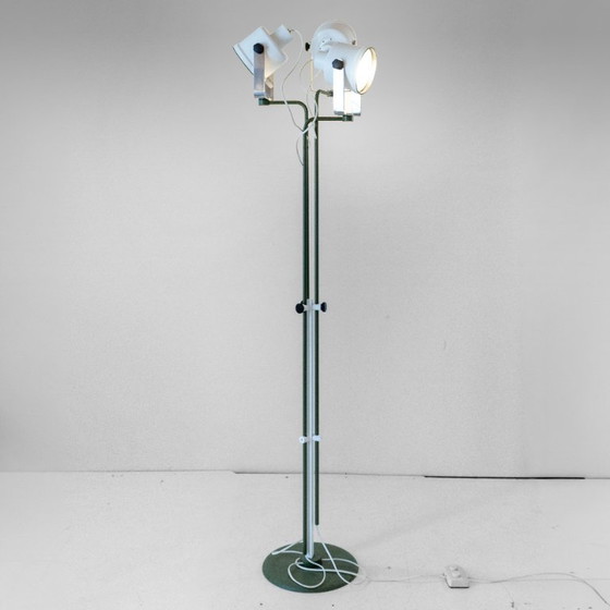 1x Mid-Century Modern Adjustable Floor Lamp by P.L. Brusasco & G. Torretta for Luci – luci Milano (photo 2 of 14)
